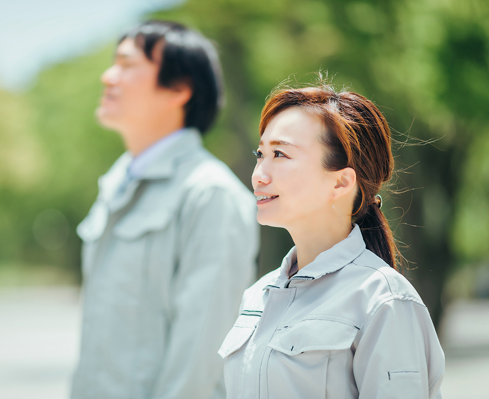 公募対象イメージの女性